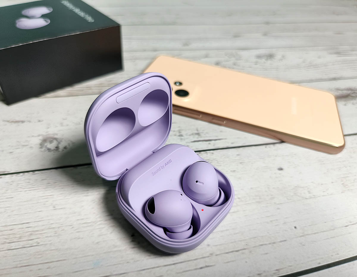 Samsung Galaxy Buds2 Pro, with Innovative AI Features, Bluetooth Truly  Wireless in Ear Earbuds with Noise Cancellation (Bora Purple)