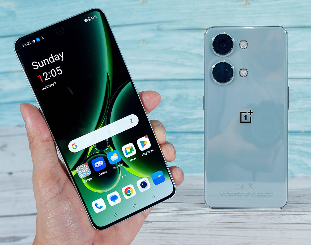 OnePlus Nord 2T 5G Unboxing and First Impressions